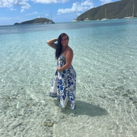 Meet your Posher, Rae - Picture 9 of 10